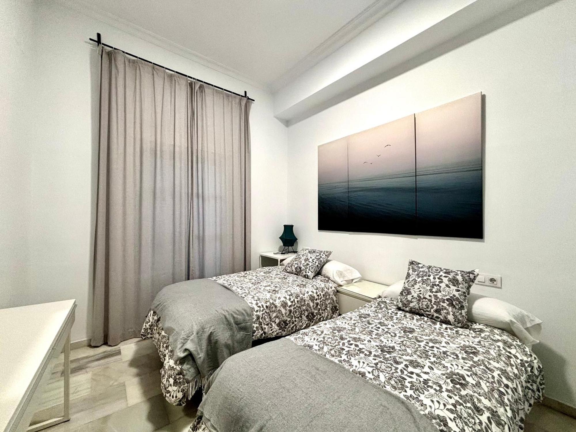 El Reloj Del Viajero 2 Apartment เซบีญา ภายนอก รูปภาพ